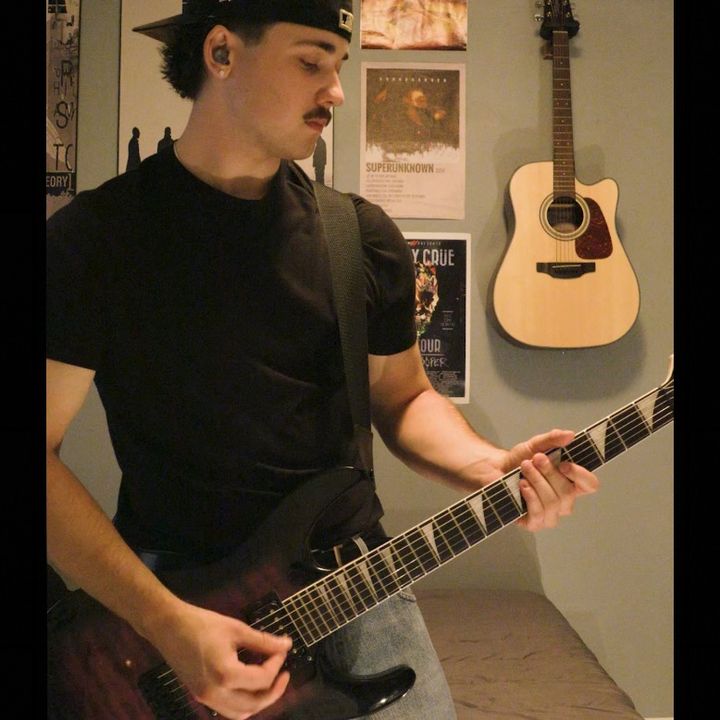 @lucasspearsonn